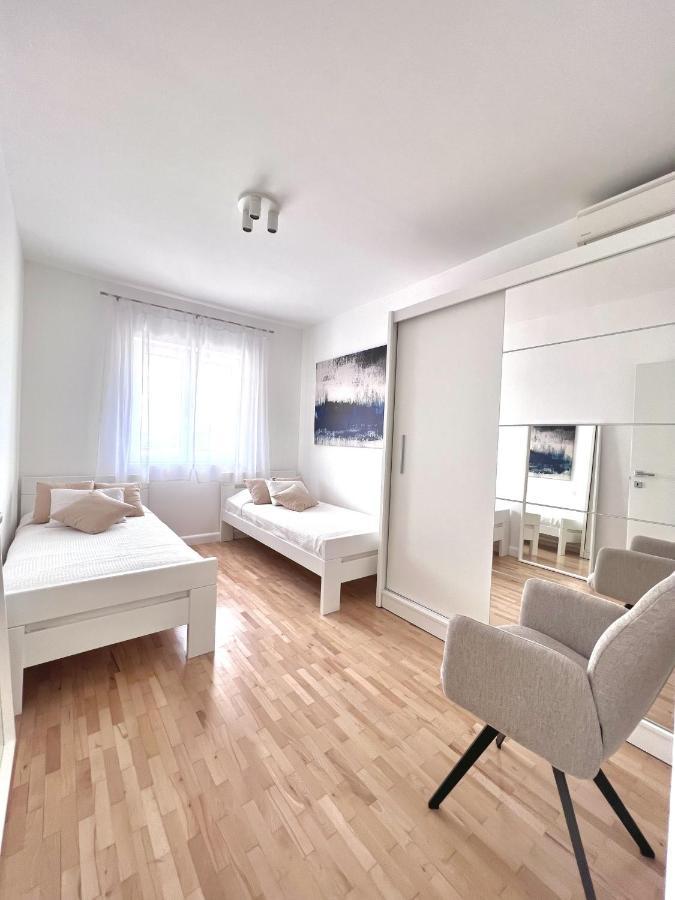Apartment Lana ดูบรอฟนิก ภายนอก รูปภาพ