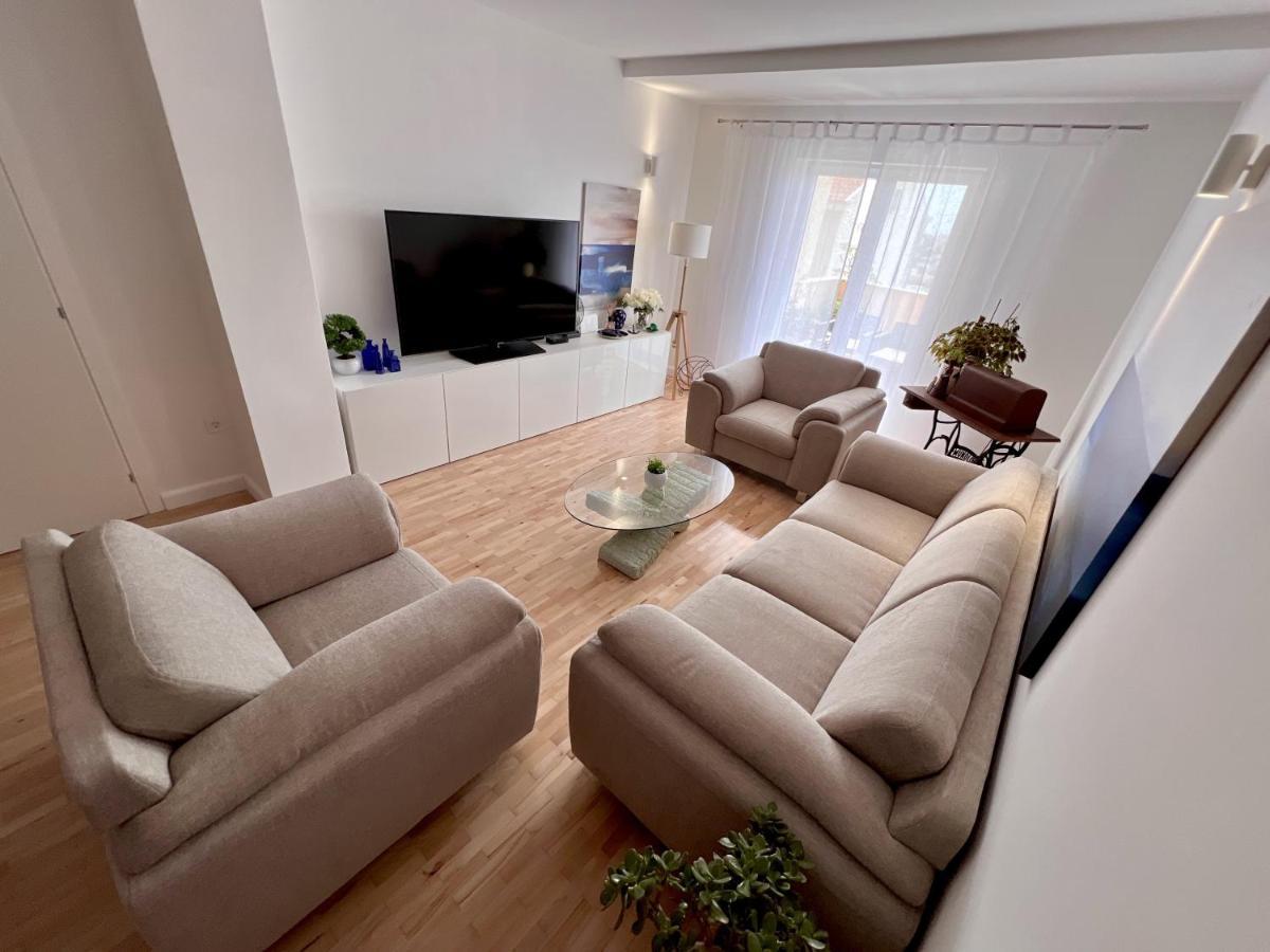 Apartment Lana ดูบรอฟนิก ภายนอก รูปภาพ